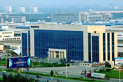 山東省正式發(fā)布首批223家“好品山東”品牌名單，“山推牌”推土機，壓路機、裝載機與履帶底盤、傳動系統(tǒng)獲得認可，榮登首批榜單。